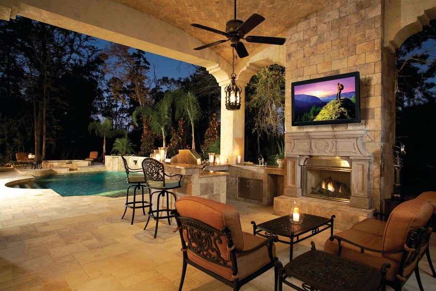 Smart 4K Outdoor TVs: Another Way to Enjoy Home Automation